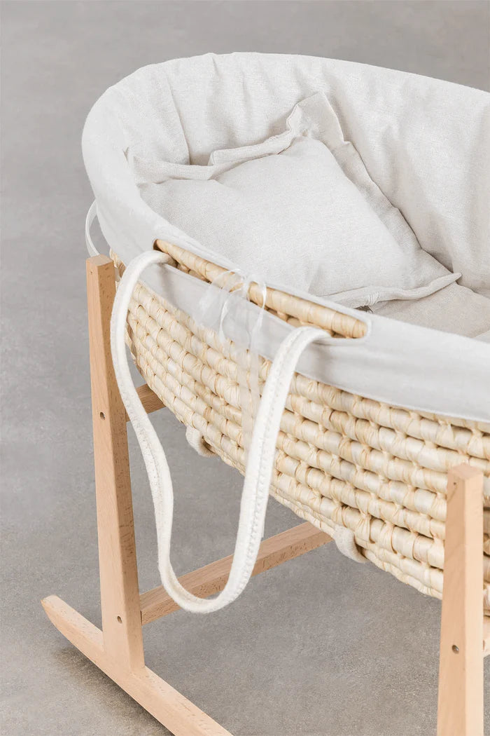 Le berceau est-il la meilleure solution de couchage pour bébé ? Babykare vous conseille